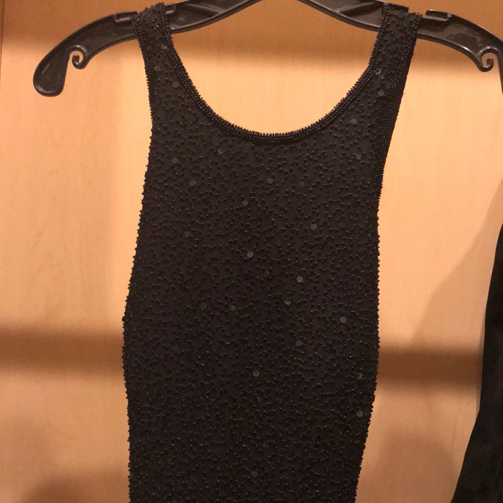 Dress - Picture 3 of 4